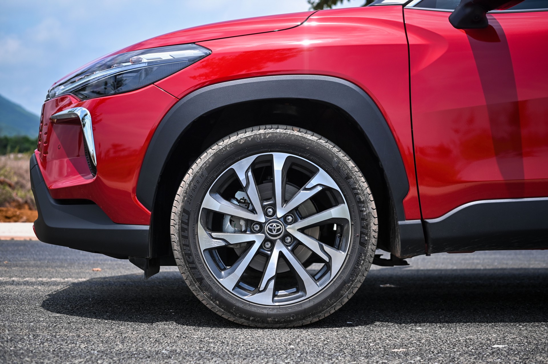 “Toyota Corolla Cross 1.8V là sự lựa chọn hoàn toàn đúng đắn” “Toyota Corolla Cross 1.8V là sự lựa chọn hoàn toàn đúng đắn”