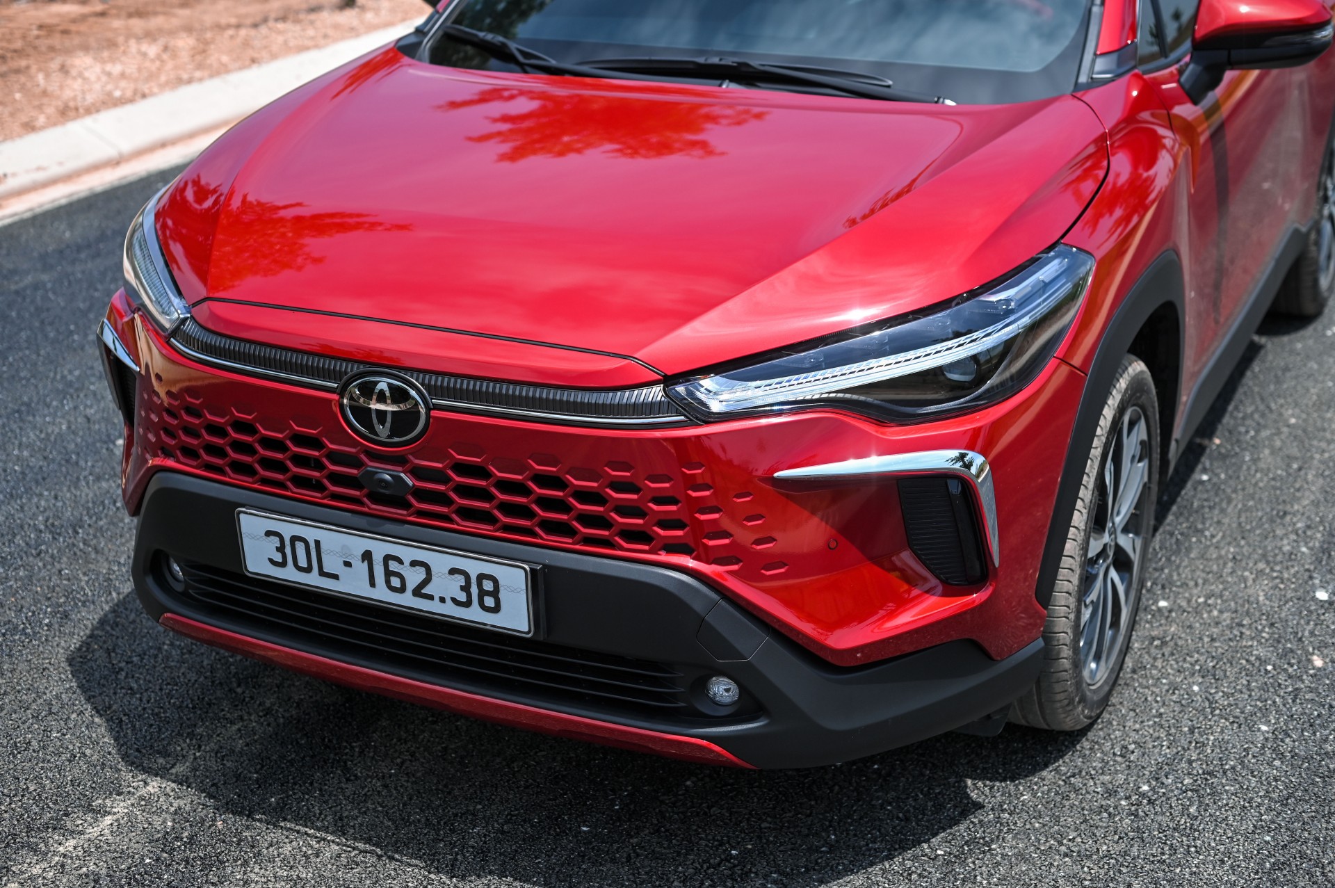 “Toyota Corolla Cross 1.8V là sự lựa chọn hoàn toàn đúng đắn” “Toyota Corolla Cross 1.8V là sự lựa chọn hoàn toàn đúng đắn”