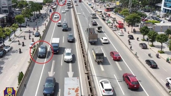 Phạt nguội đi vào làn khẩn cấp trên cao tốc bao nhiêu tiền?