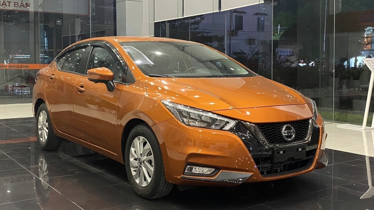 Nissan Almera giảm giá sâu gần 120 triệu đồng