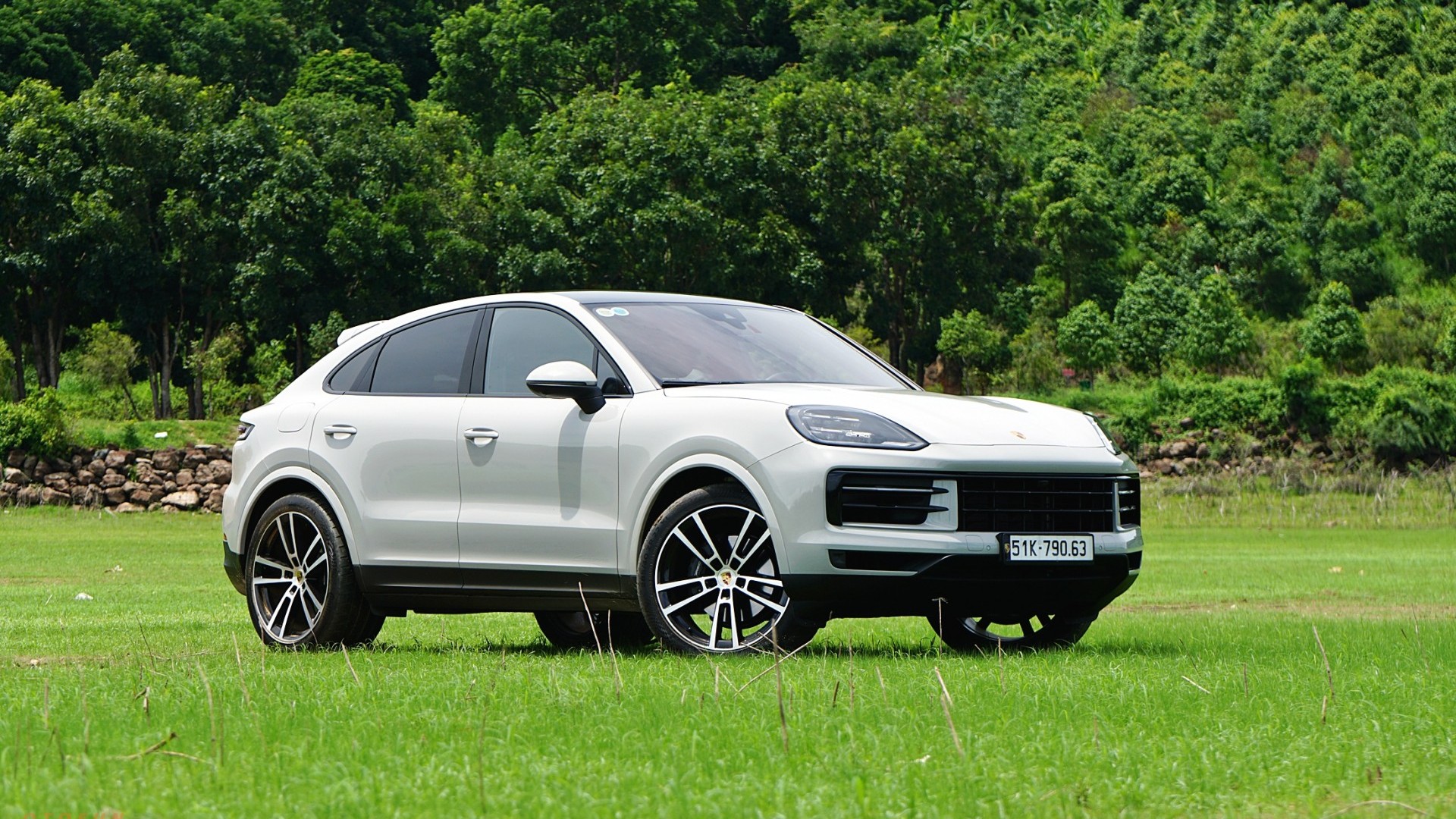 Đánh giá nhanh Porsche Cayenne Coupe 2024