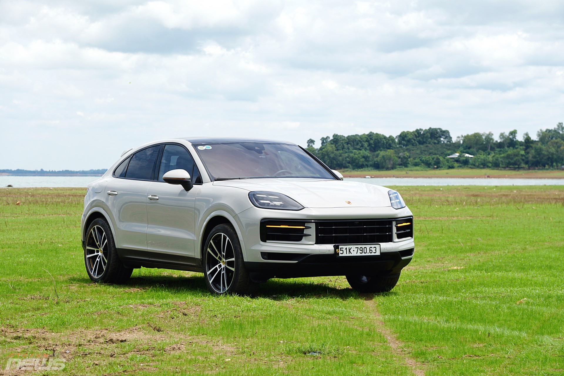 Đánh giá nhanh Porsche Cayenne Coupe 2024