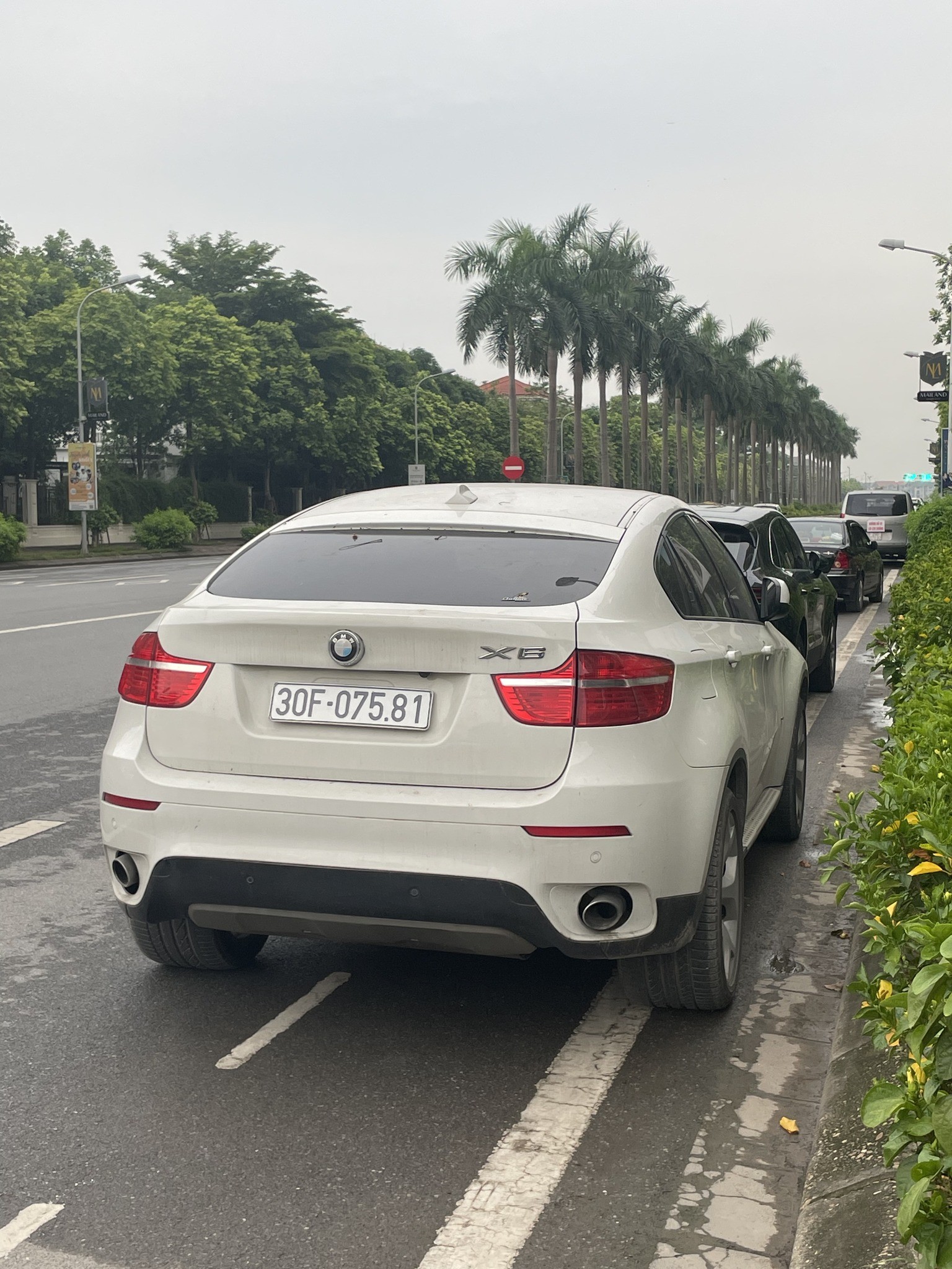 Bán xe BMW X6 cũ có tâm: Chủ xe phân tích rõ ưu nhược điểm, đã đăng kiểm xong tới tháng 2/2025