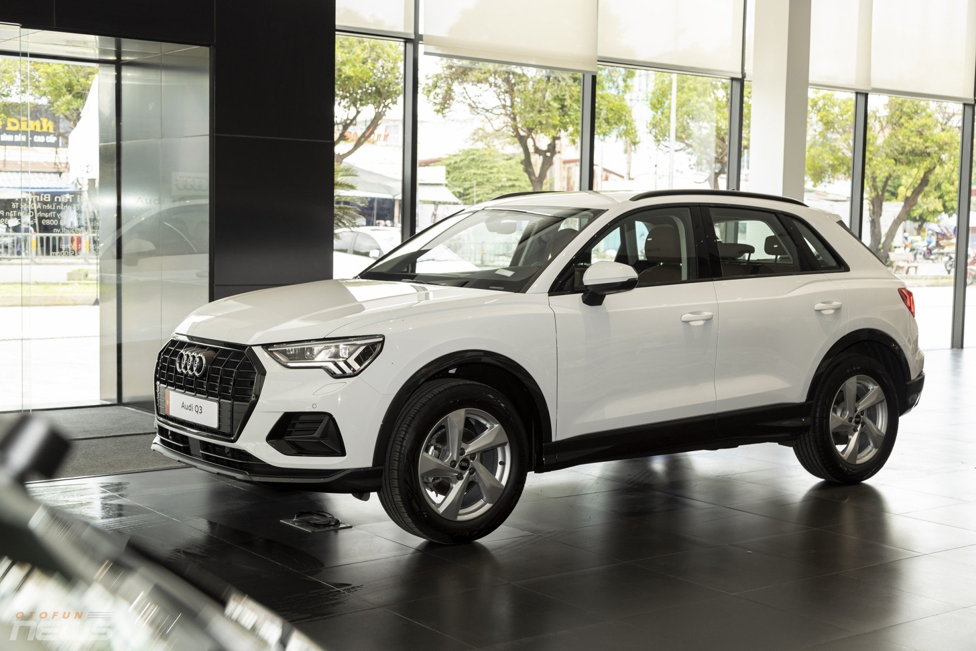 Soi chi tiết Audi Q3 Advanced Black Edition tại Việt Nam, giá từ 1,89 tỷ đồng