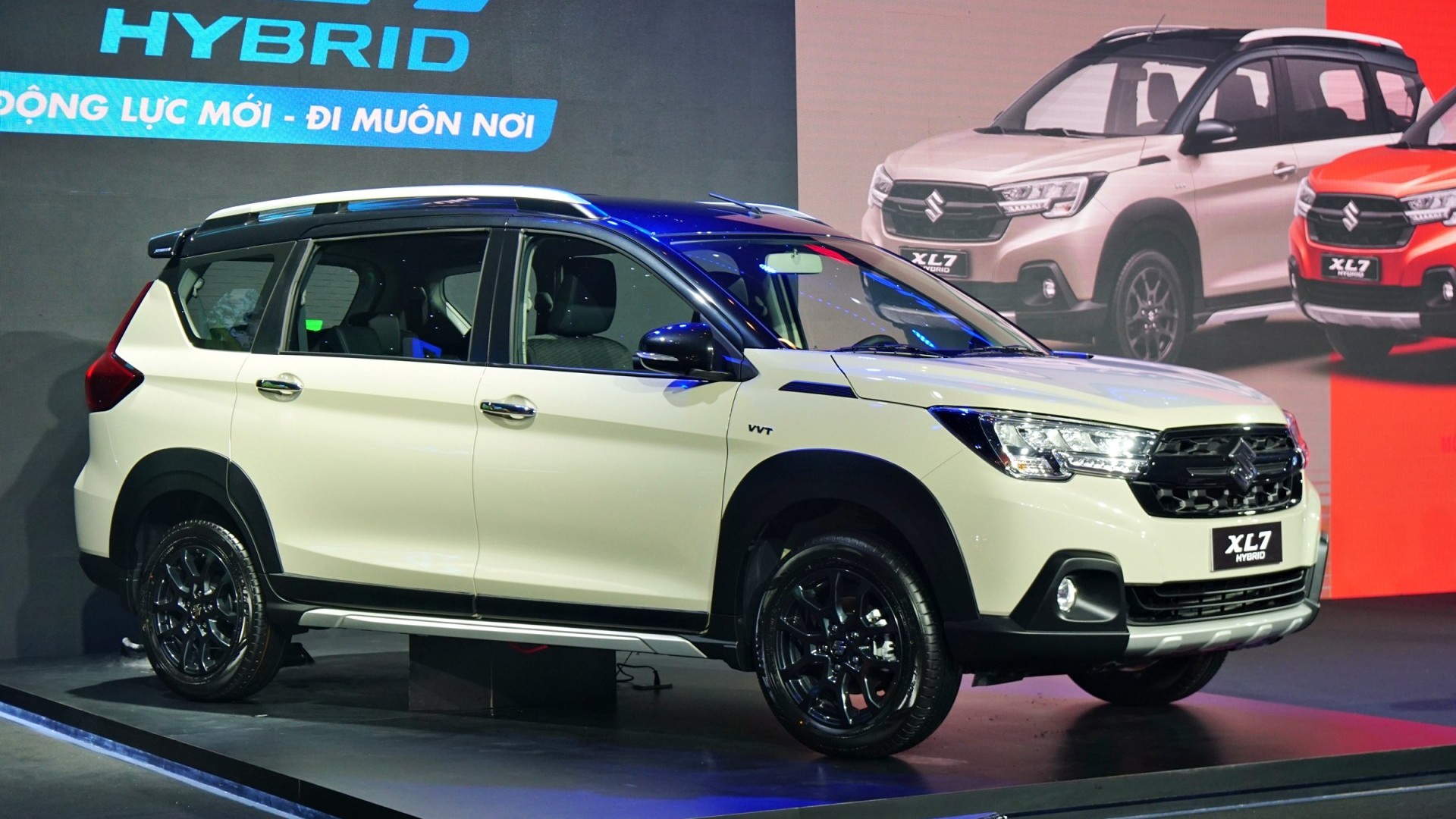 Suzuki XL7 Hybrid ra mắt, giá 599 triệu đồng