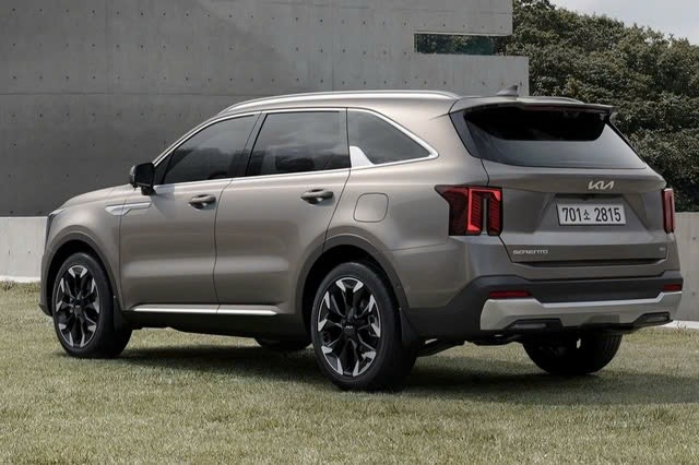 Kia Sorento 2024 lộ ảnh tại Việt Nam