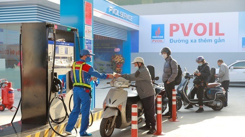 Giá xăng dầu hôm nay đạt đỉnh kể từ 2022, thị trường trong nước tạm ổn định ngày 8/3