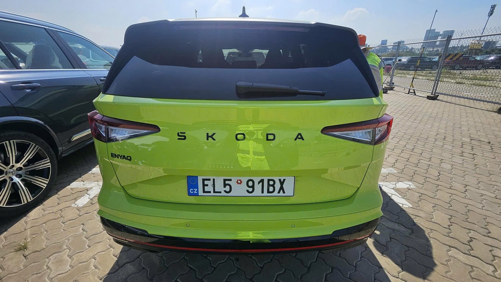 Xe điện Skoda Enyaq IV cập cảng Việt Nam và dự kiến trưng bày cuối tháng 10