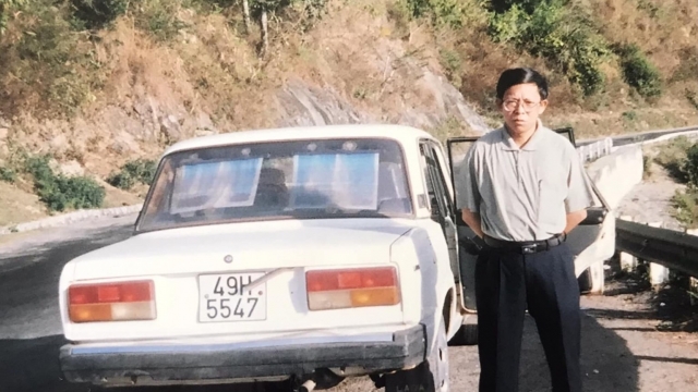 Thầy giáo về hưu kể chuyện xuyên Việt lần đầu tiên năm 1999 bằng xe Lada