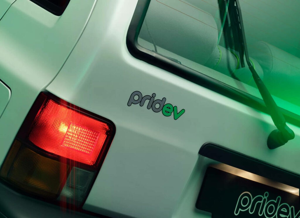 Biến Kia Pride hơn 30 năm tuổi thành xe thuần điện