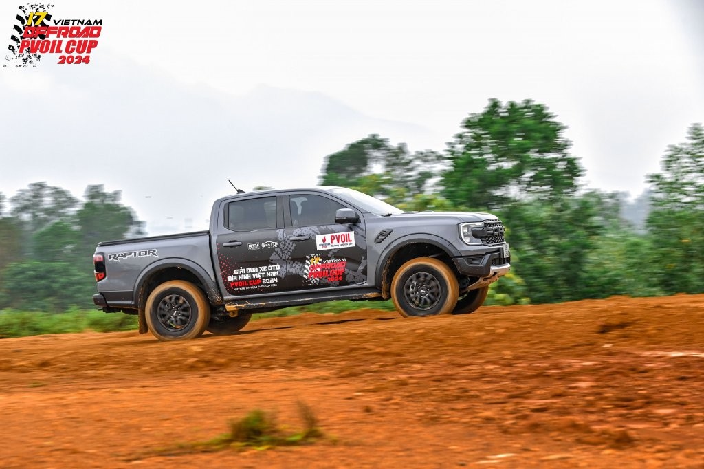 Ngắm 'quái thú' Ford Ranger Raptor hầm hố và uy lực tại PVOIL VOC 2024