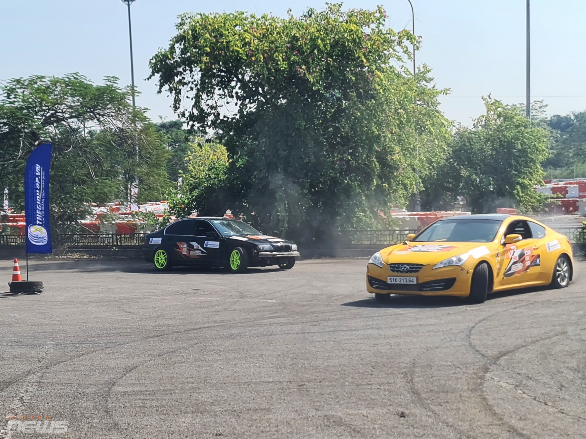 Đã mắt với màn 'đốt lốp' đỉnh cao từ Hanoi Drift Club