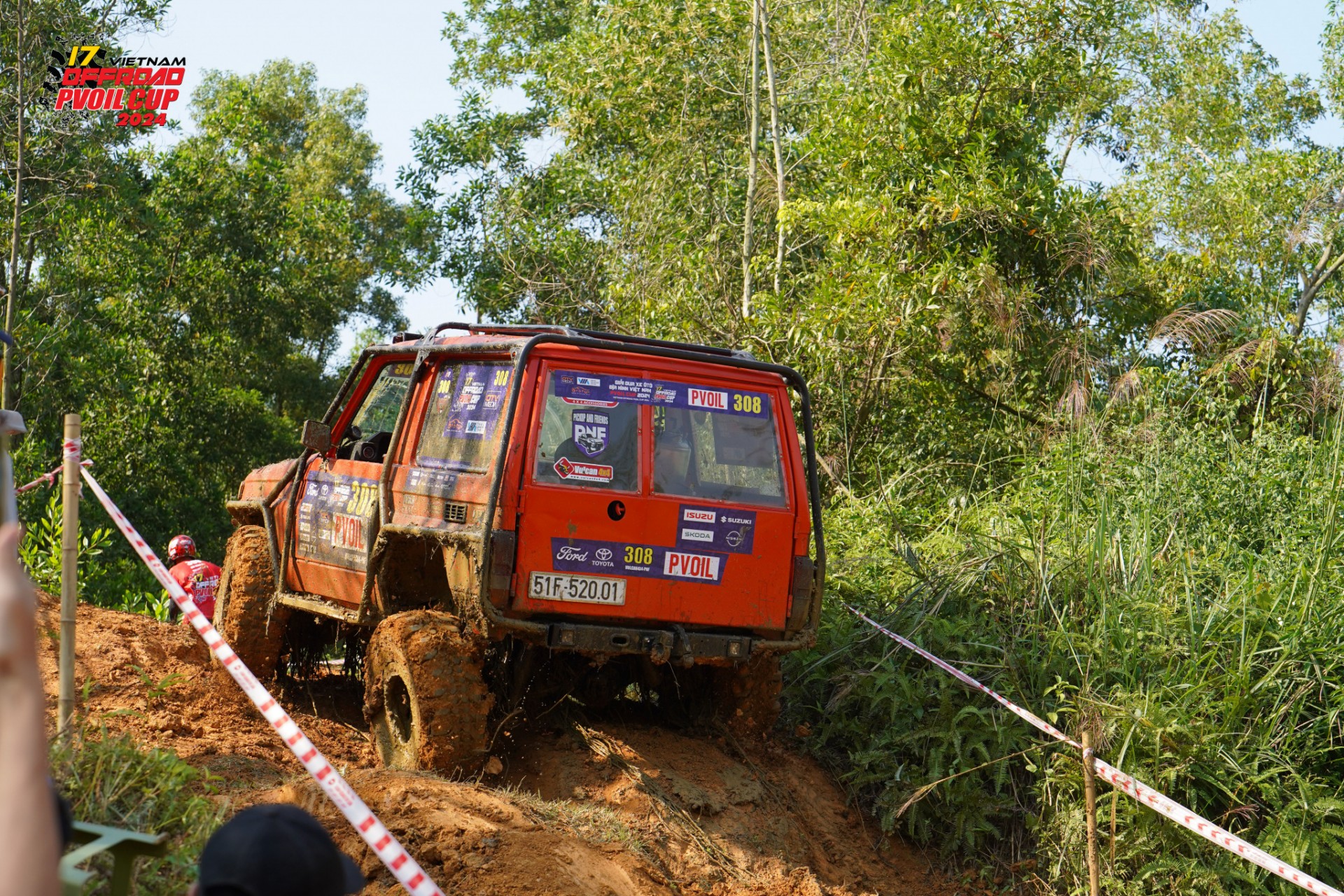 [PVOIL VOC 2024] Chân dung nhà vô địch Hạng SUV Nâng cao