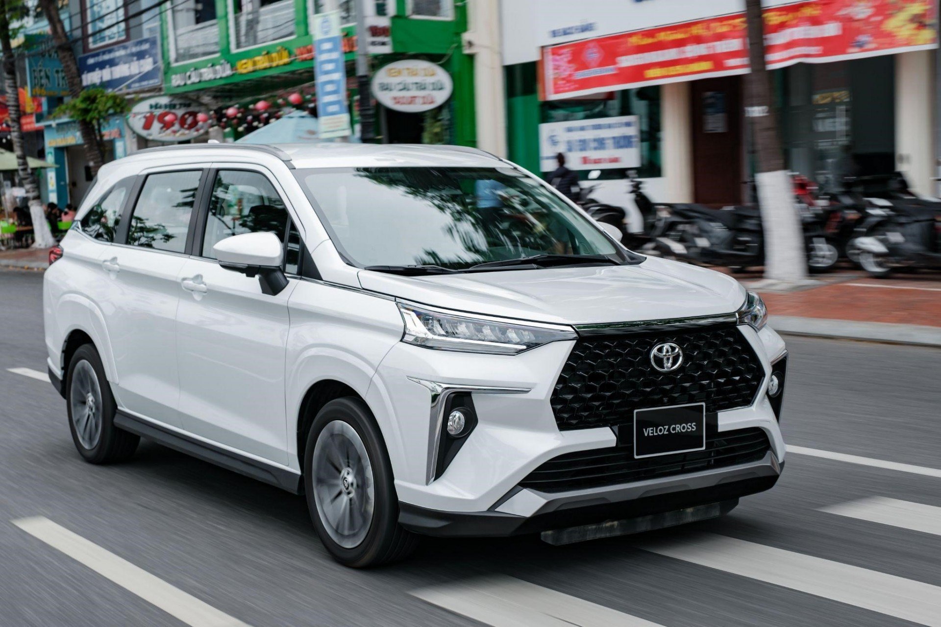 Cơ hội cuối nhận ưu đãi 100% lệ phí trước bạ cho xe Toyota trong năm 2024