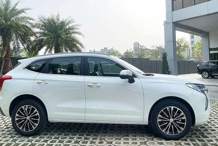 Haval Jolion báo giá khởi điểm từ 703 triệu đồng