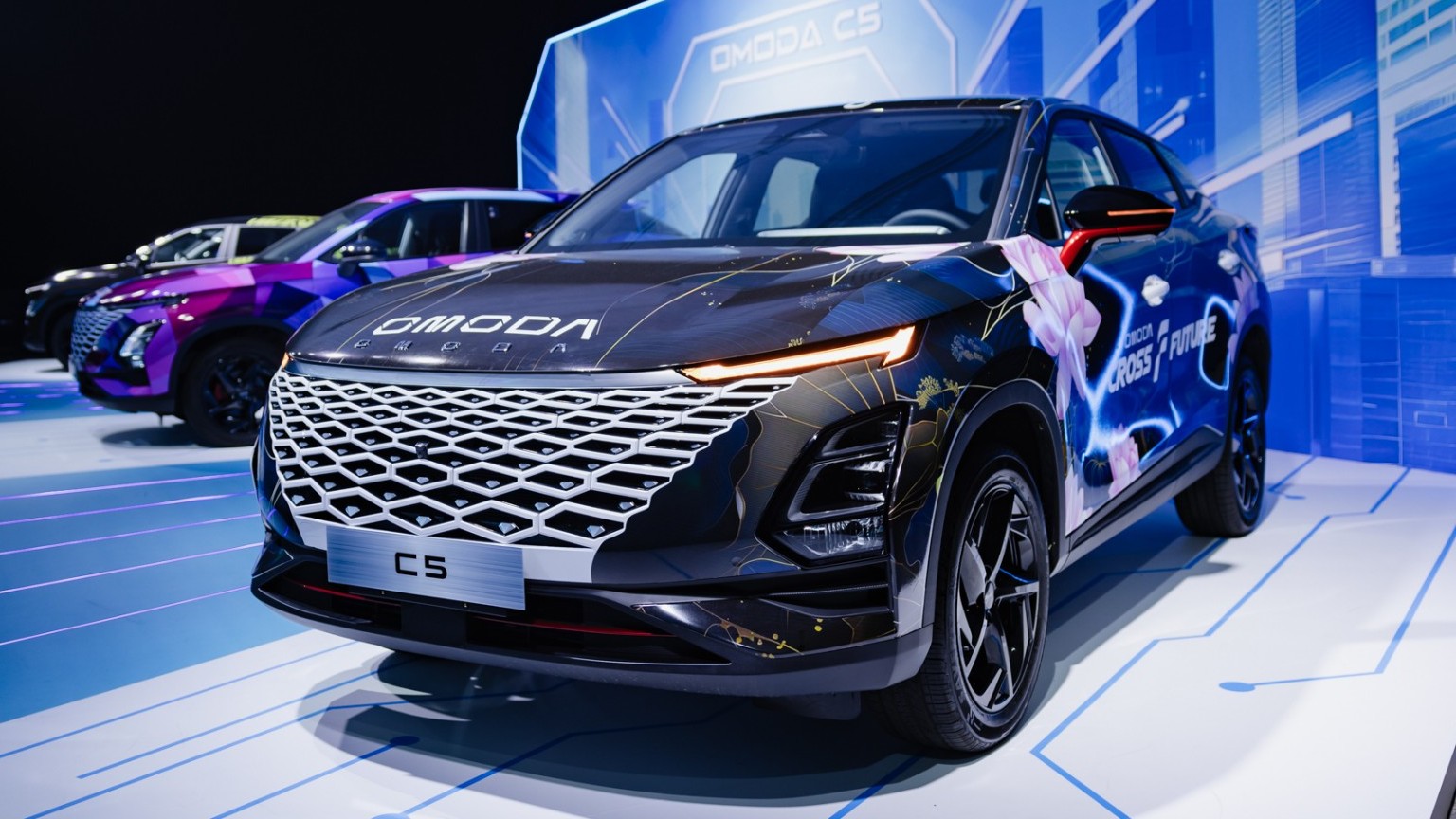 Omoda C5 có giá từ 589 triệu đồng tại Việt Nam