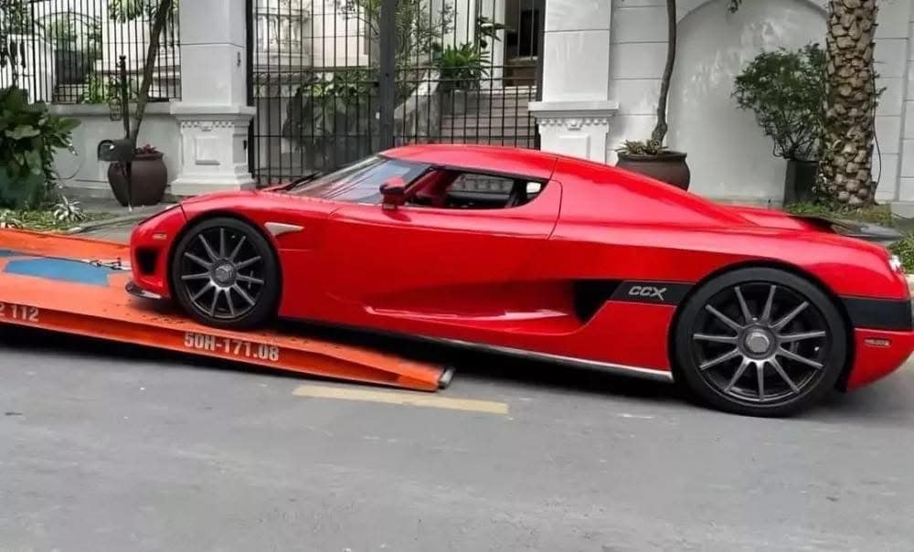 Koenigsegg CCX đầu tiên mang biển số Việt Nam