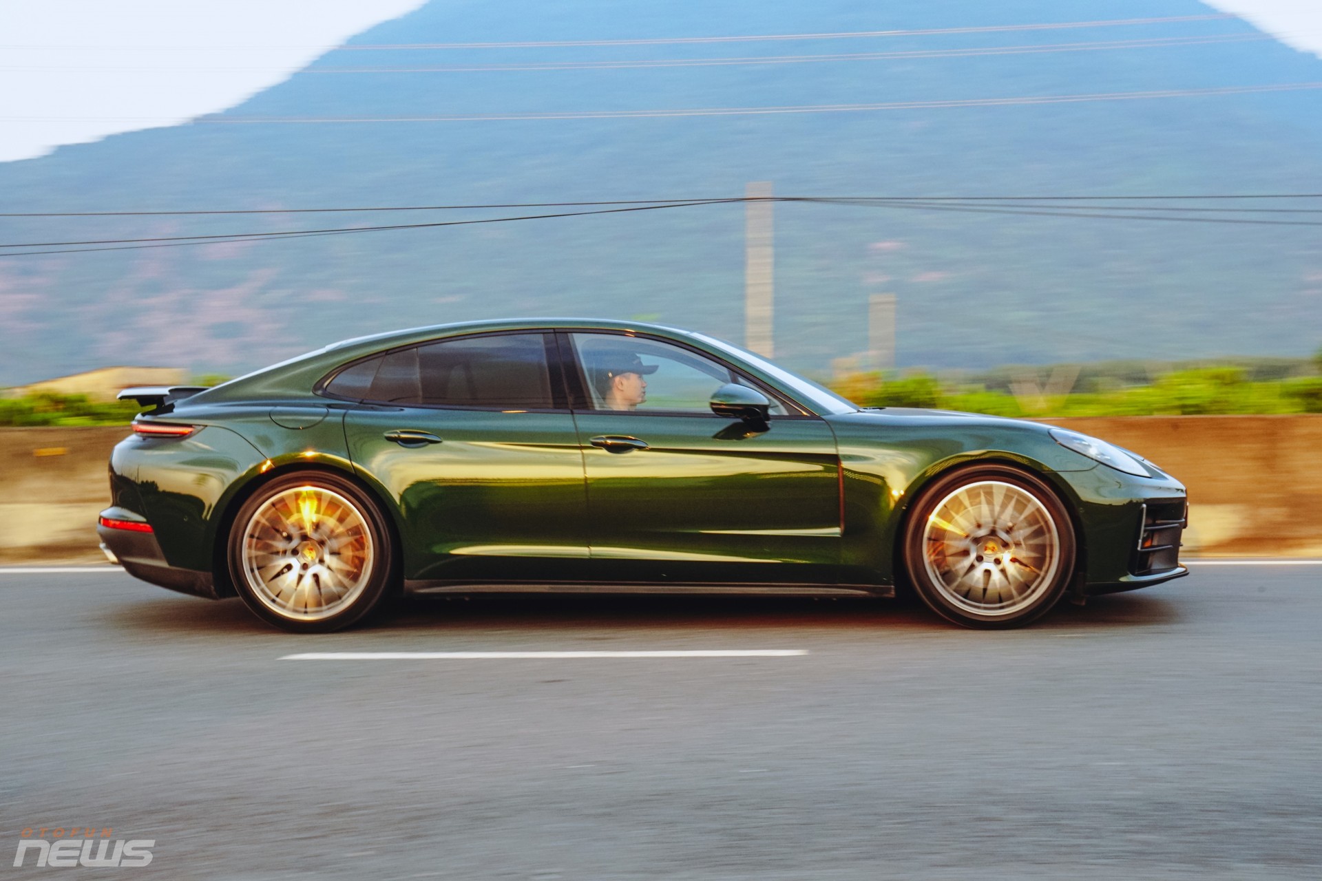 Trải nghiệm Porsche Panamera 2025