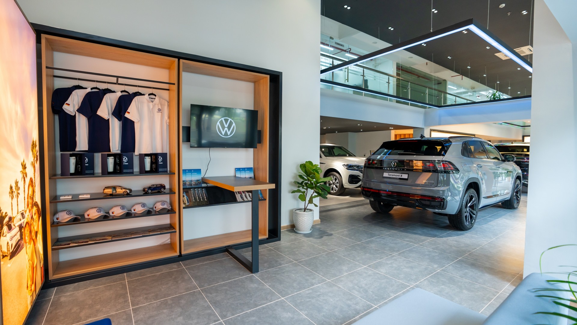 Volkswagen Việt Nam khai trương showroom kiểu mới, đầu tiên tại Đông Nam Á