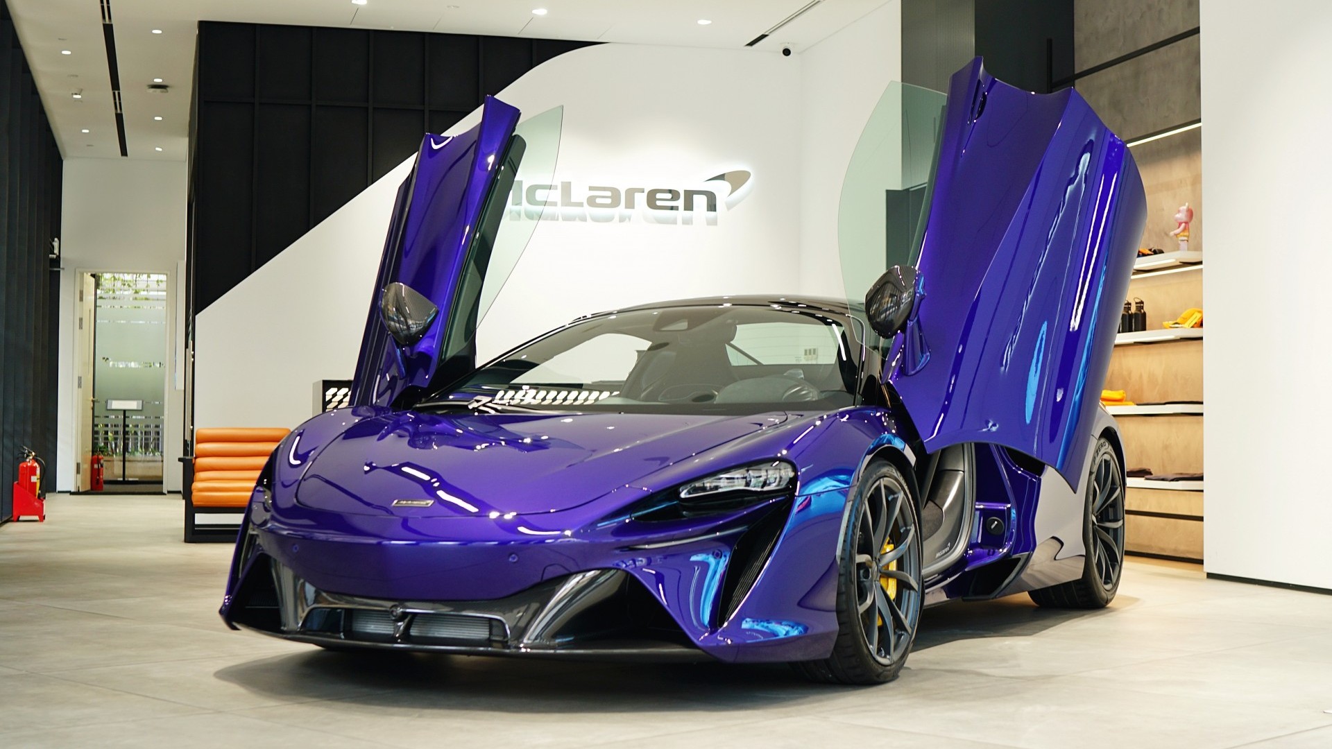 Siêu xe mui trần McLaren Artura Spider có giá từ 17 tỷ đồng