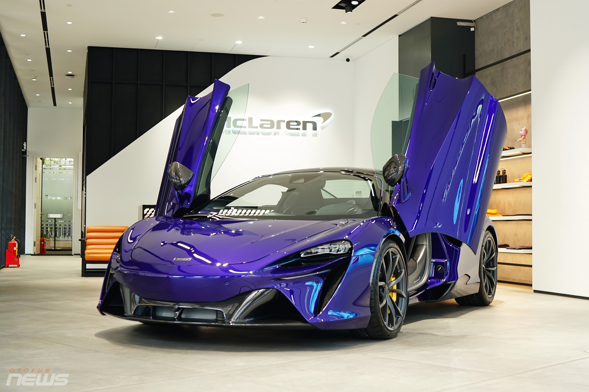 Siêu xe mui trần McLaren Artura Spider có giá từ 17 tỷ đồng