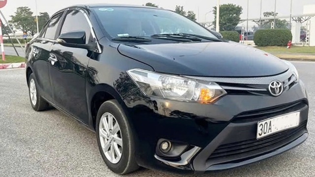 Toyota Vios số sàn chạy 10 năm vẫn bán 190 triệu ở Hà Nội