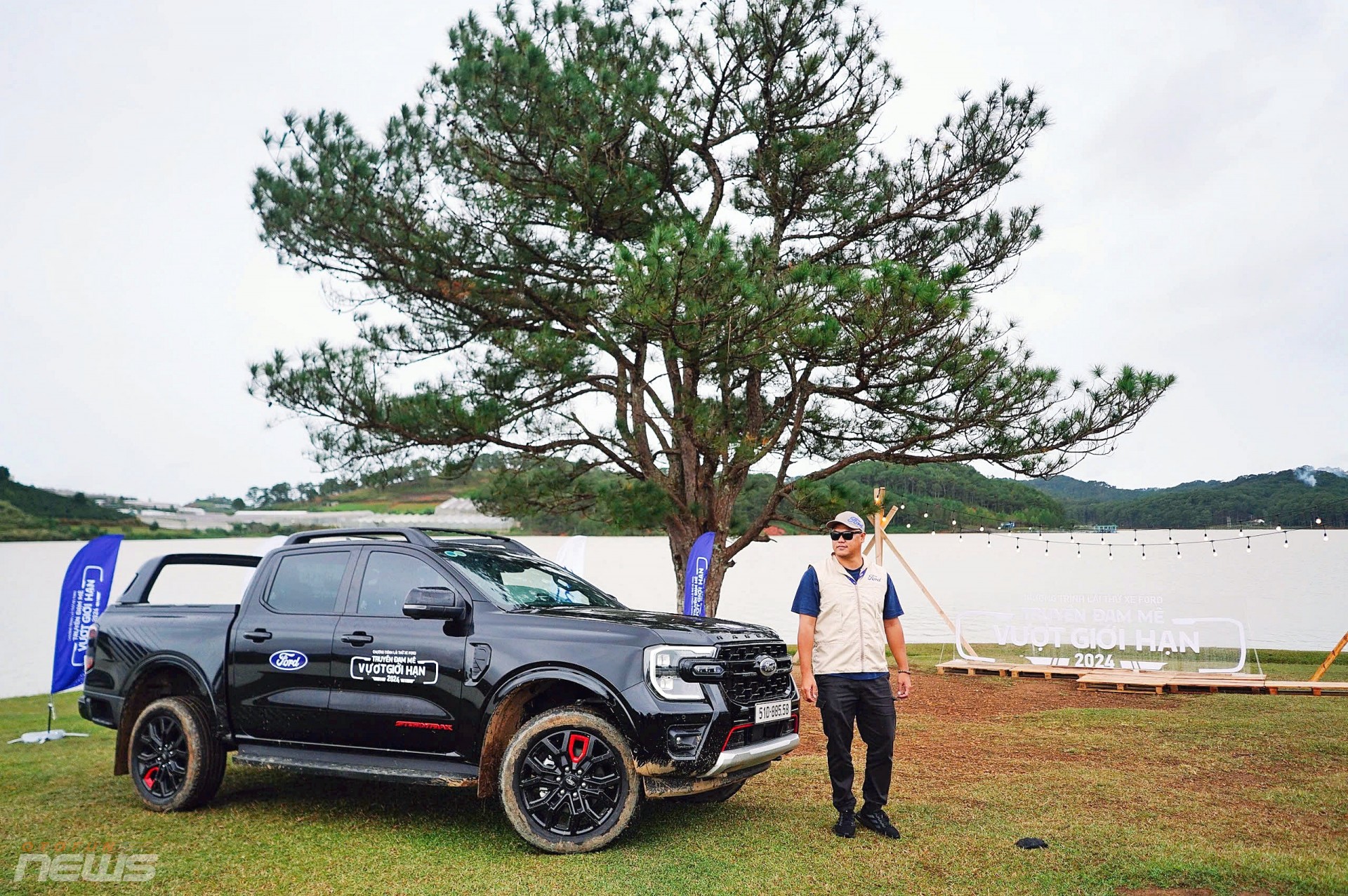 Hành trình “Băng rừng, vượt cát” cùng Ford Ranger Stormtrak