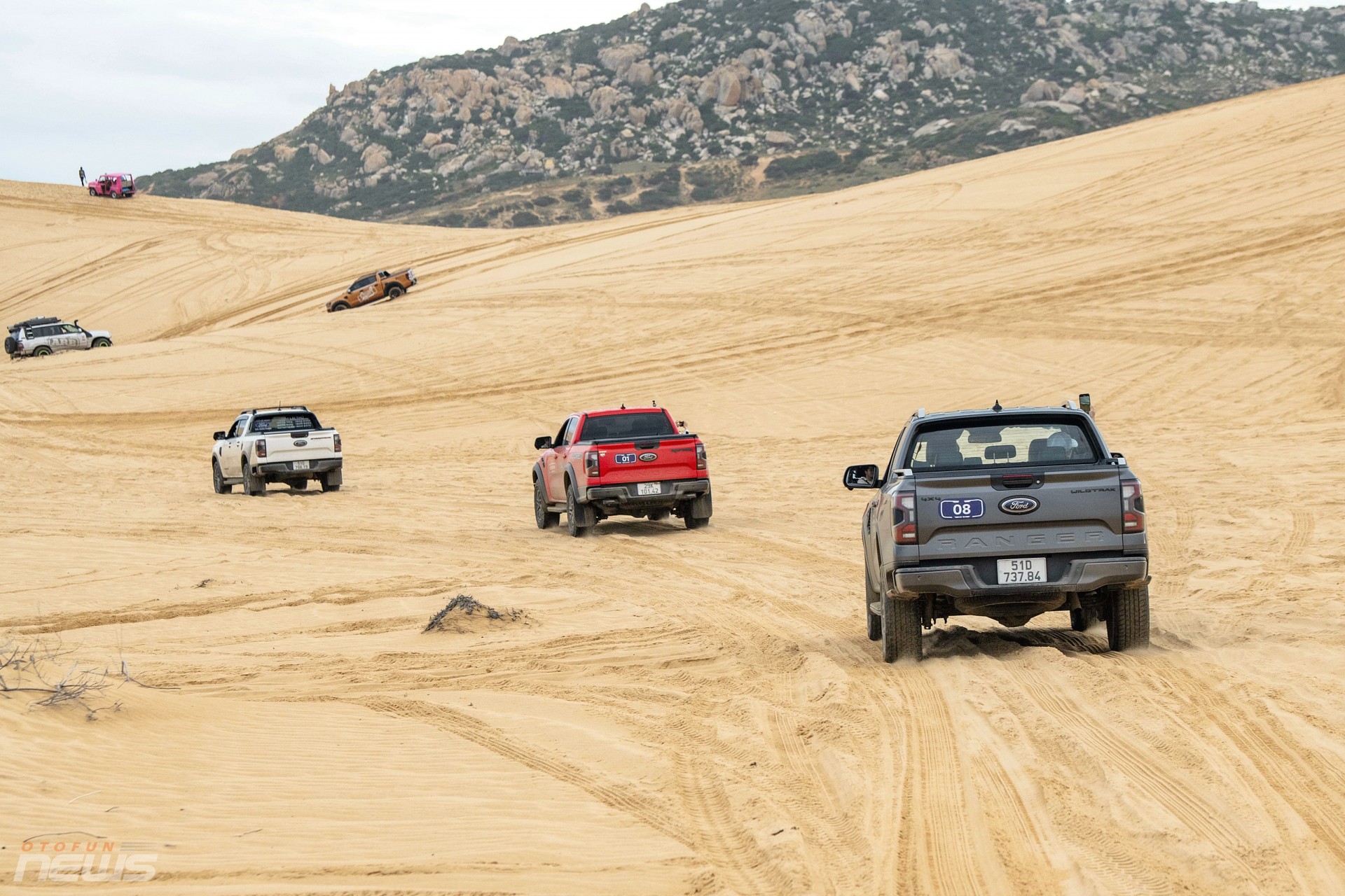 Hành trình “băng rừng, vượt cát” cùng Ford Ranger Stormtrak