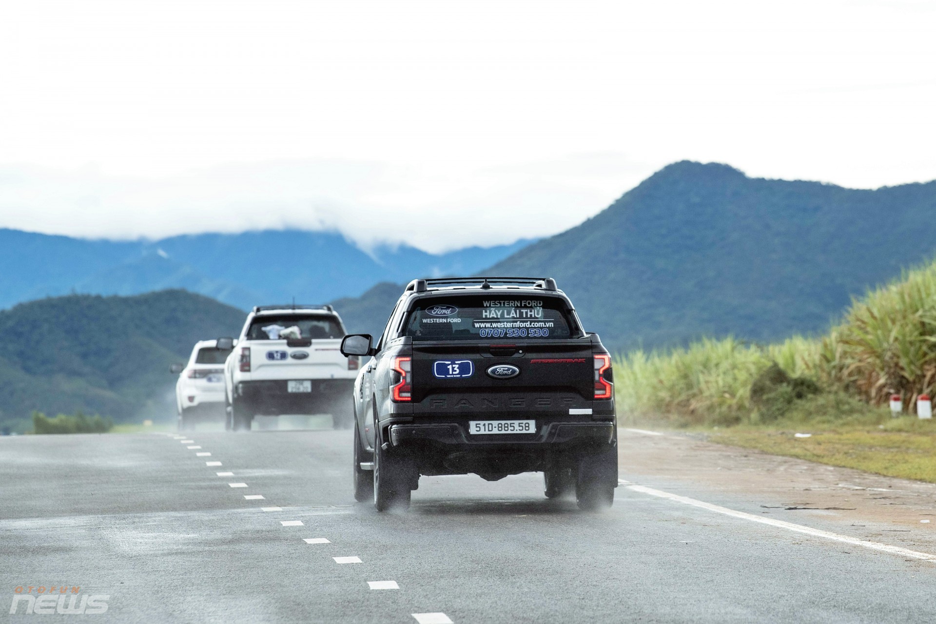 Hành trình “Băng rừng, vượt cát” cùng Ford Ranger Stormtrak