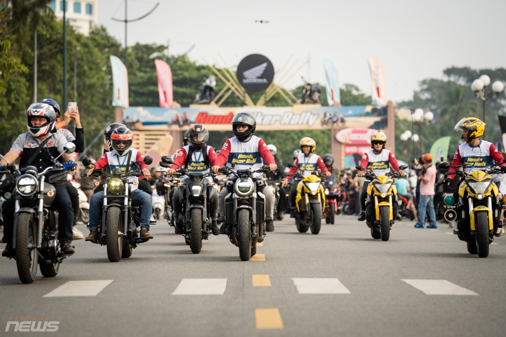 Honda Biker Rally 2025 là sự kiện thường niên được tổ chức tại thành phố biển Vũng Tàu. Đây là Đại hội mô tô chuyên nghiệp được tổ chức bởi Honda Việt Nam cùng Liên đoàn Xe Thể Thao TP.HCM. Với quy mô hoành tráng có 1-0-2 tại Việt Nam, thu hút sự tham gia của không chỉ hàng nghìn Biker (Những người đam mê xe phân khối lớn) mà còn chào đón hàng nghìn khách hàng hòa chung vào không khí tưng bừng của đại hội. 