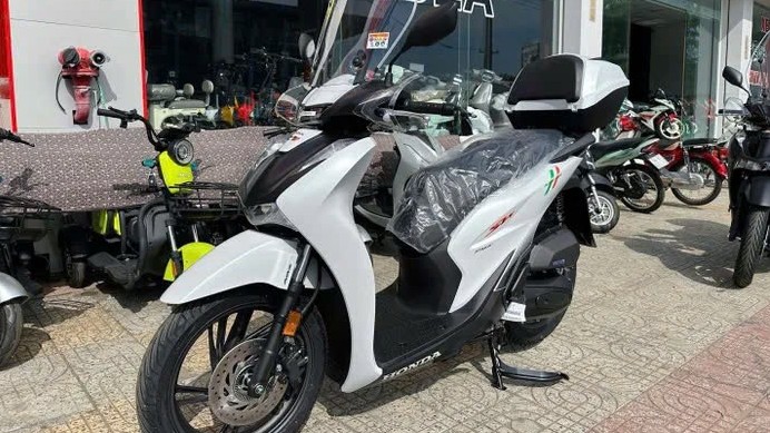 Honda SH150i 2025 bản đặc biệt, giá hơn 200 triệu đồng về Việt Nam