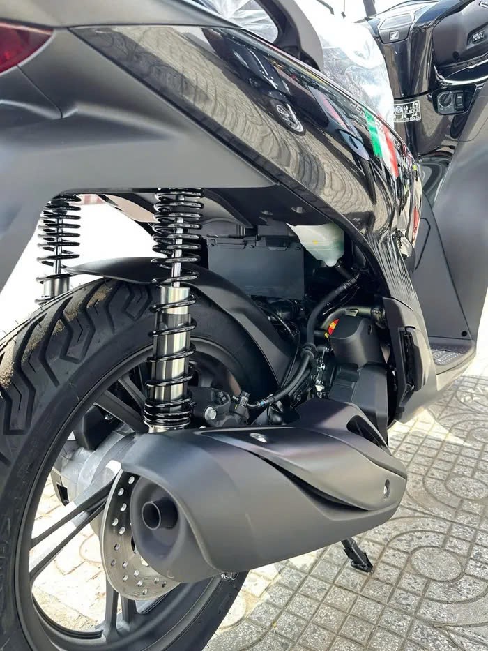 Honda SH150i 2025 bản đặc biệt, giá hơn 200 triệu đồng về Việt Nam
