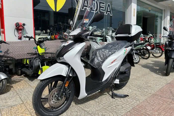 Honda SH150i 2025 bản đặc biệt, giá hơn 200 triệu đồng về Việt Nam