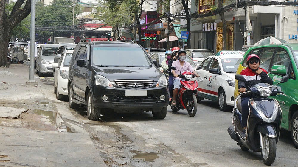 lỗi dừng đỗ xe ô tô sai quy định