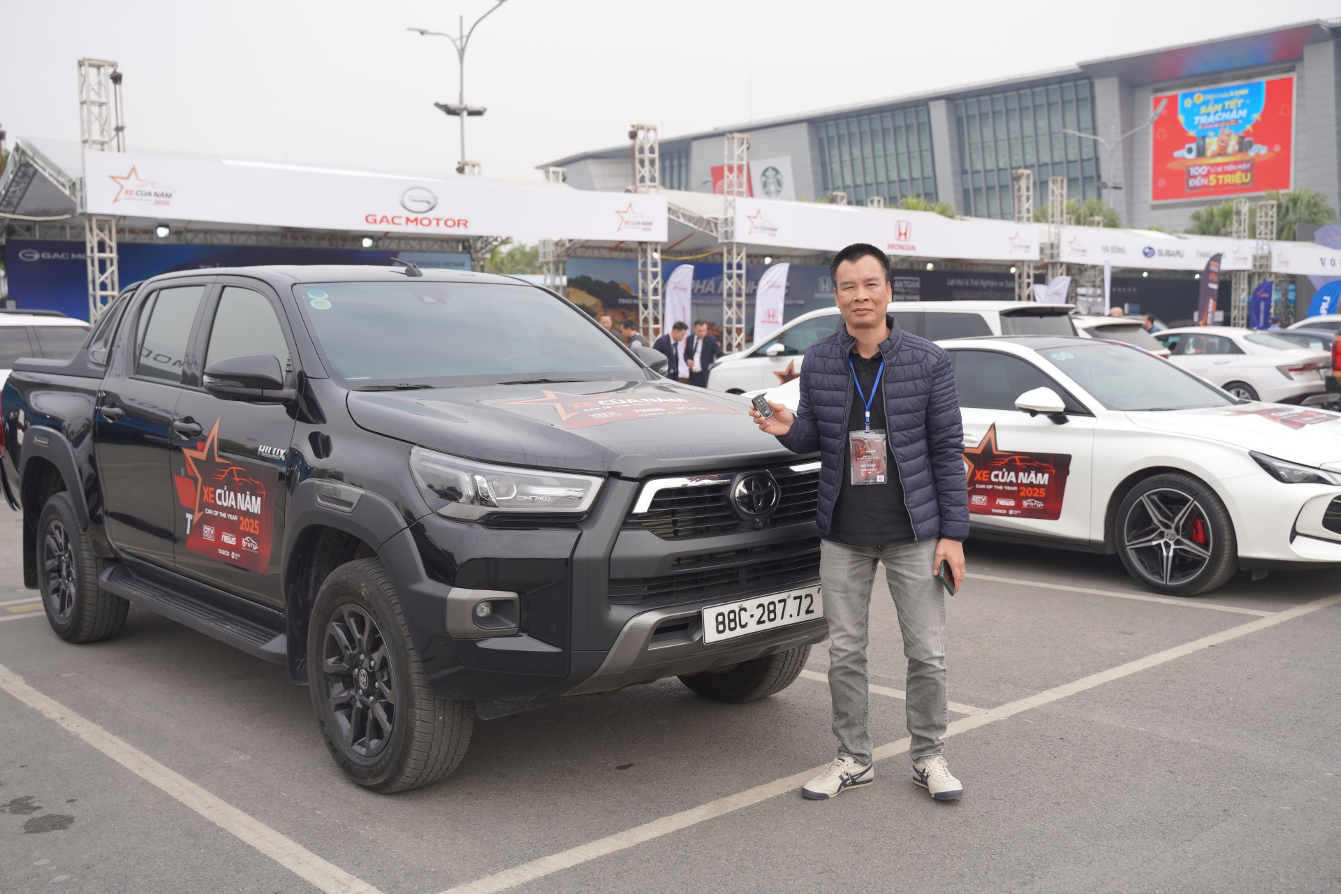 Giám khảo XE CỦA NĂM 2025 đánh giá cao Mitsubishi Triton hơn Toyota Hilux