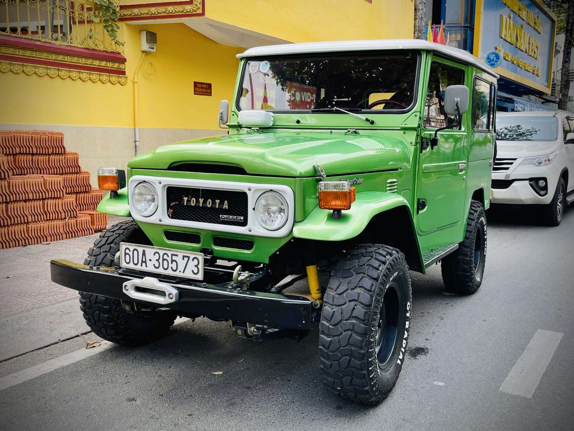 Tay chơi xe cổ và câu chuyện 'đống sắt vụn biết nói' Tay chơi xe cổ và câu chuyện 'đống sắt vụn biết nói'