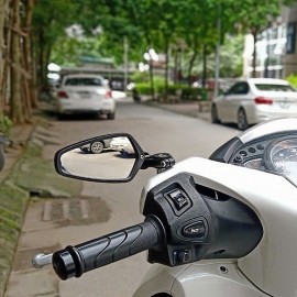 Lỗi không gương xe máy bị phạt bao nhiêu 2025