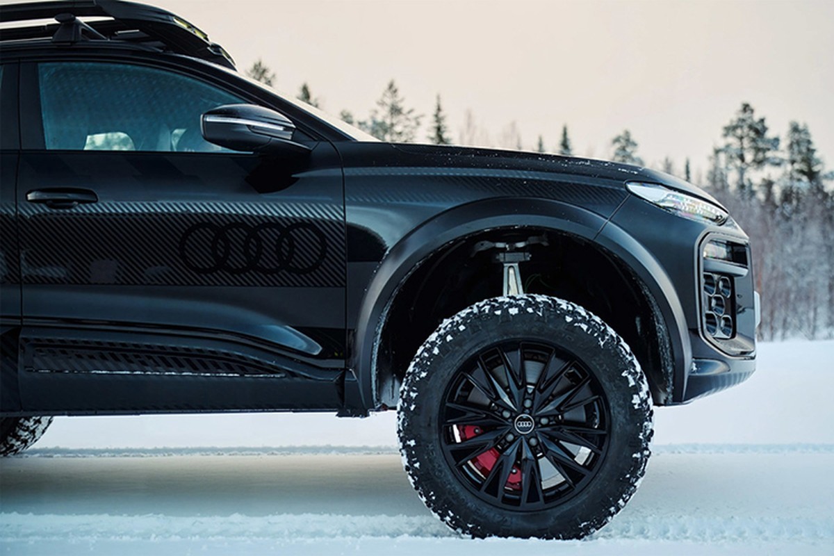 Hé lộ ô tô điện địa hình: 'Quái thú' Audi Q6 e-tron Offroad