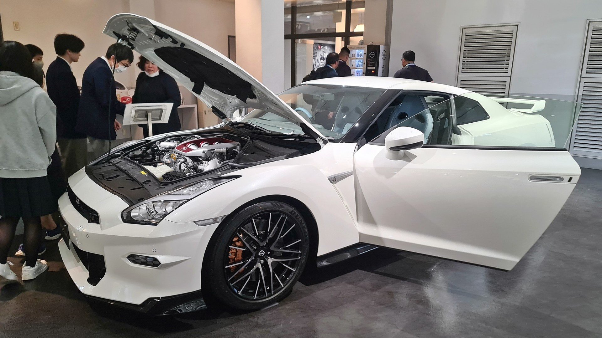 'Sát thủ siêu xe' Nissan GT-R R35 dừng sản xuất sau 18 năm