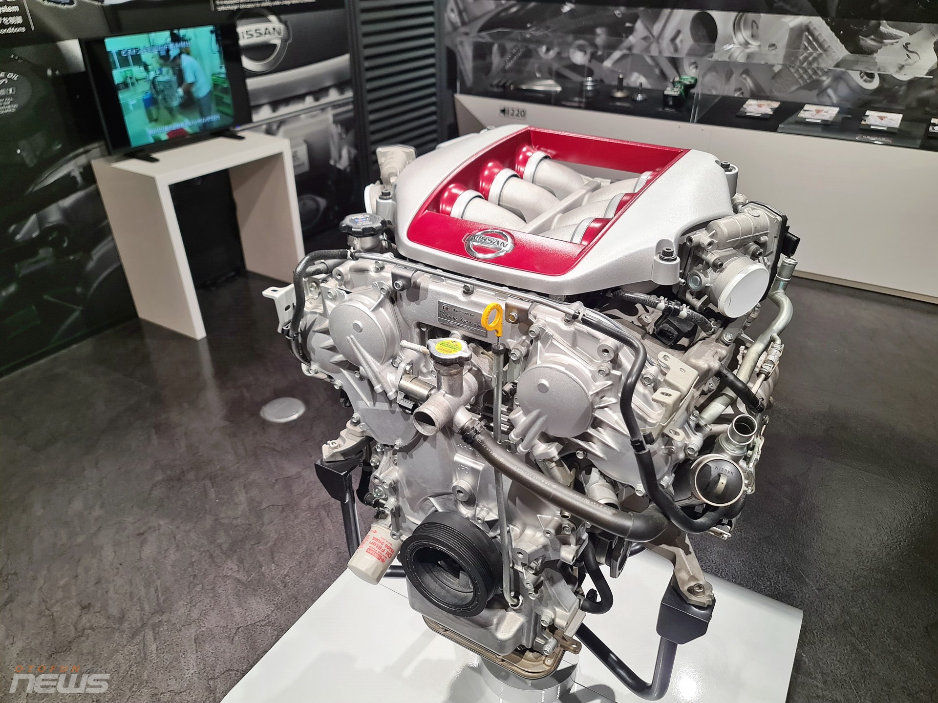 Dạo quanh một vòng tại bảo tàng động cơ Nissan