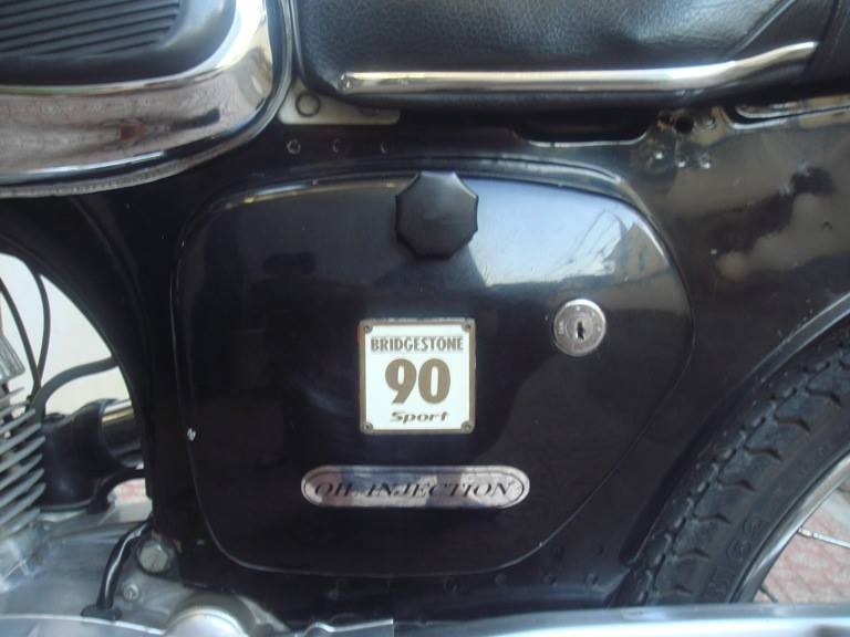 Xe máy Bridgestone, 'ông trùm' chết yểu đầy tiếc nuối