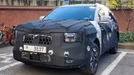 kia seltos 2026 chay thu tren pho voi he thong den led moi