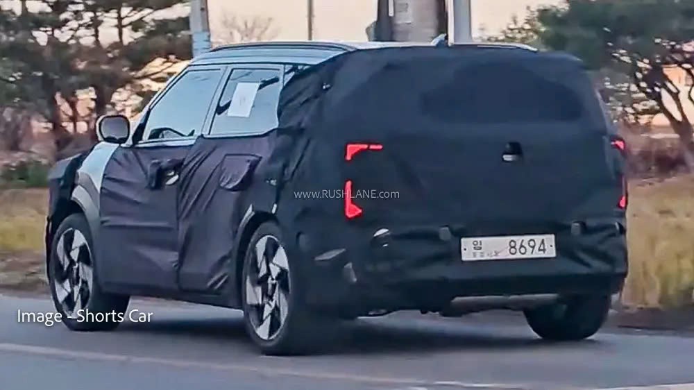 Kia Seltos 2026 chạy thử trên phố với hệ thống đèn LED mới Kia Seltos 2026 chạy thử trên phố với hệ thống đèn LED mới