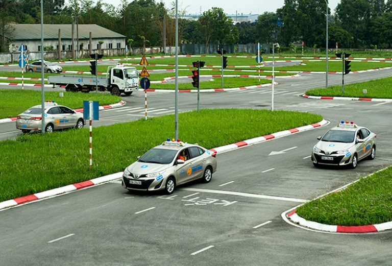 Thi trượt bằng lái bao lâu thi lại?