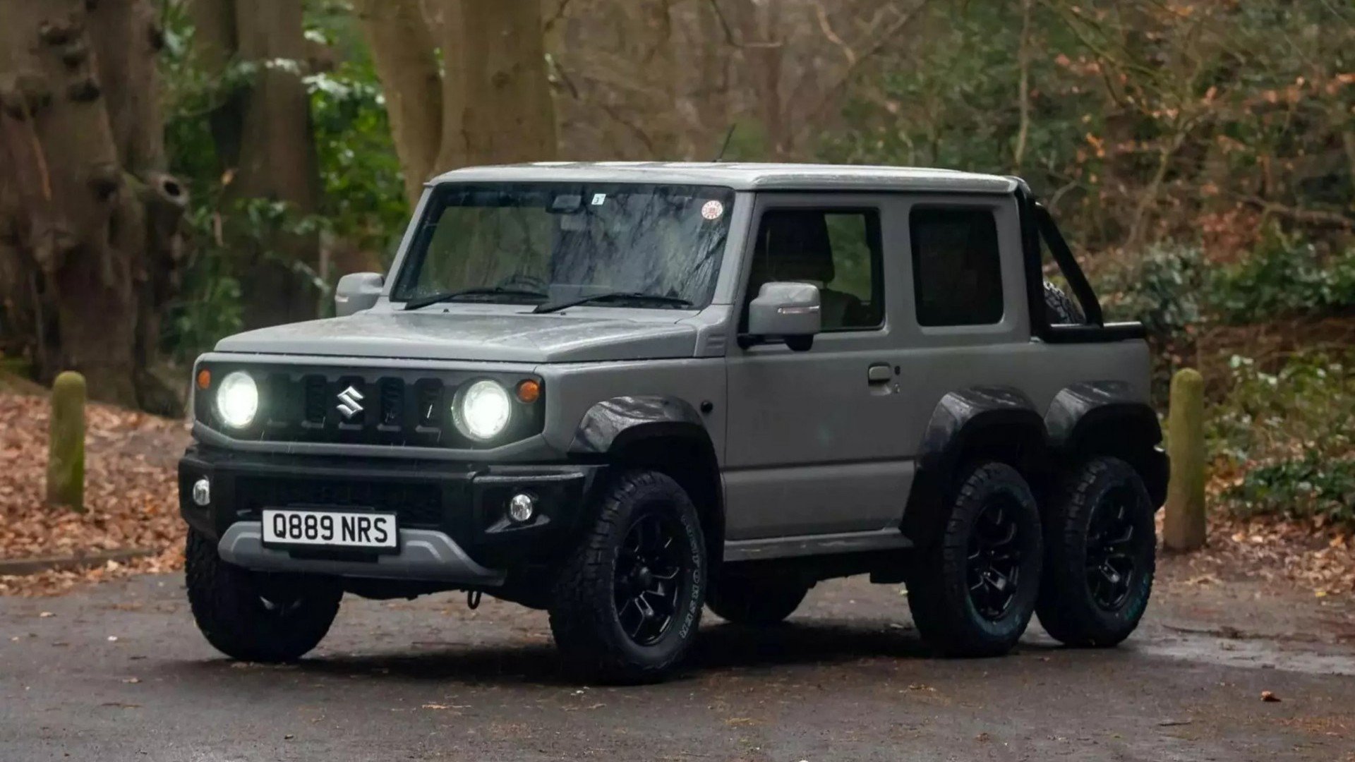 Độc đáo Suzuki Jimny độ phong cách 'G63 AMG 6x6'