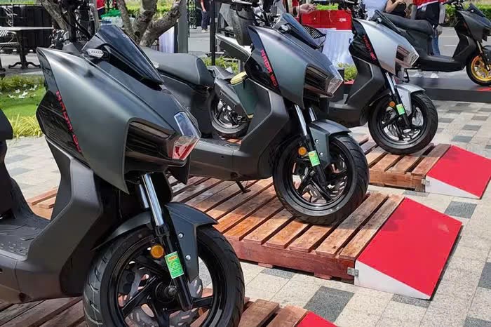 SYM Naga 150 2025 vừa ra mắt có phải 'kẻ ngáng đường' Honda Air Blade?
