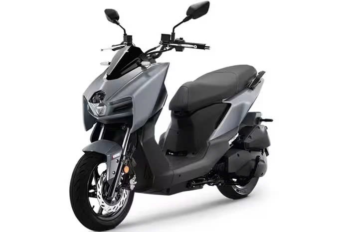 SYM Naga 150 2025 vừa ra mắt có phải 'kẻ ngáng đường' Honda Air Blade?