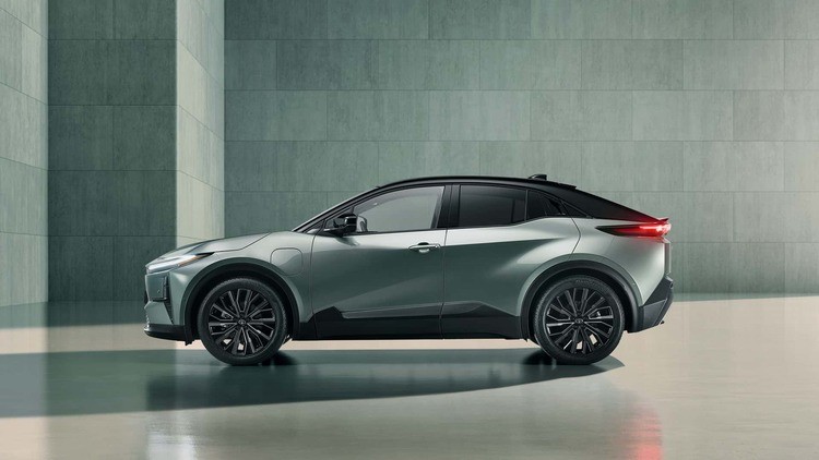 Toyota C-HR+ 2025 ra mắt, di chuyển đến 600km chỉ với một lần sạc Toyota C-HR+ 2025 ra mắt, di chuyển đến 600km chỉ với một lần sạc