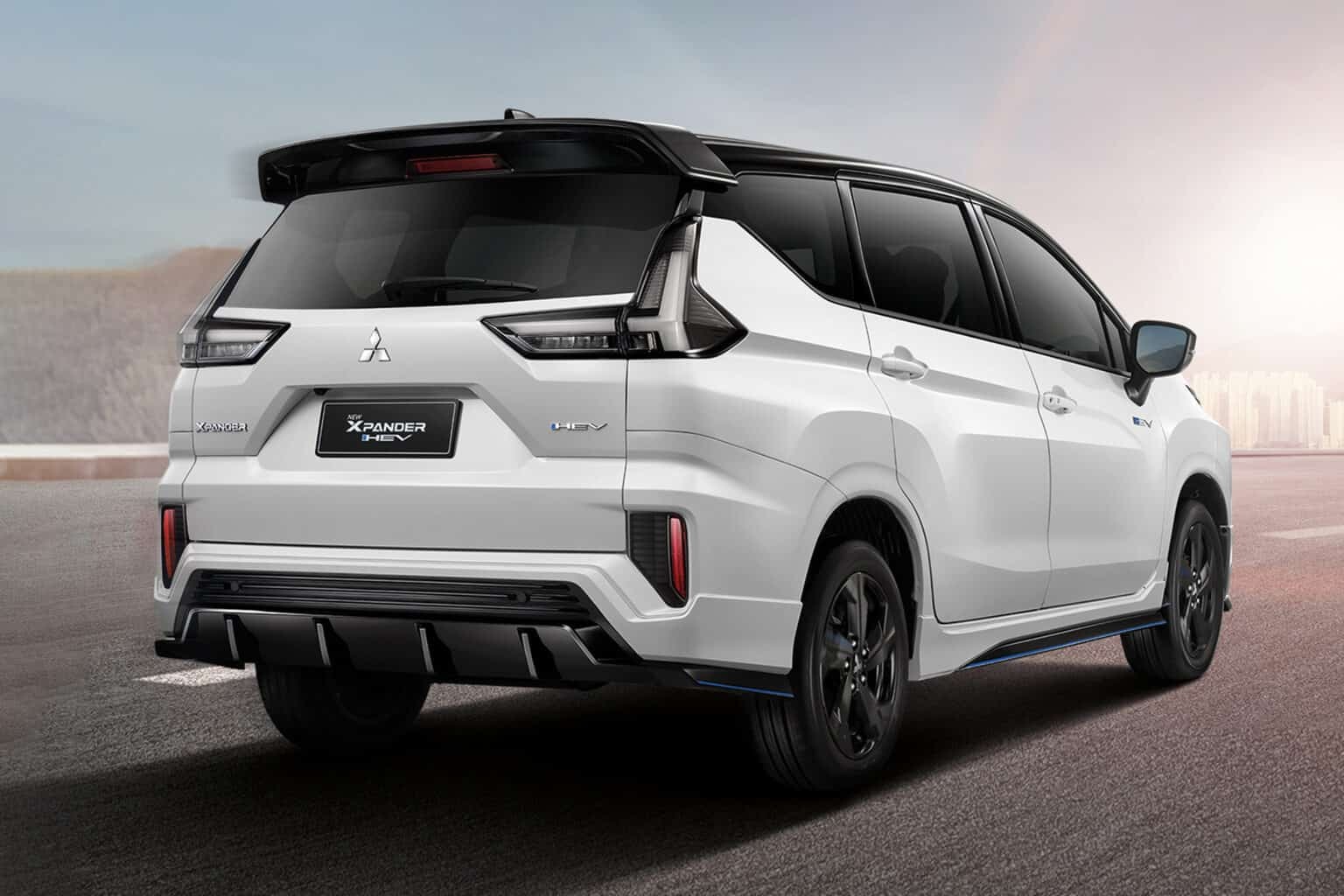 Cận cảnh bộ trang bị thể thao dành cho Mitsubishi Xpander HEV