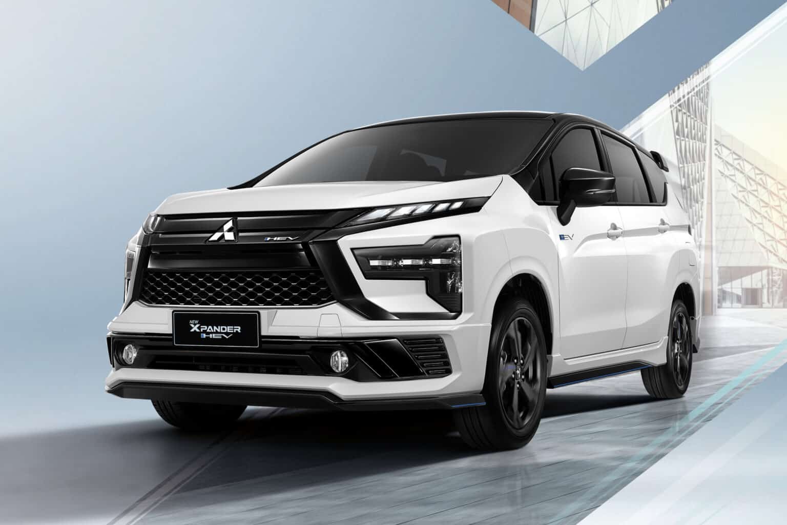 Cận cảnh bộ trang bị thể thao dành cho Mitsubishi Xpander HEV